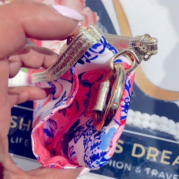 Lilly Pulitzer Floral Wristlet with Keychain/phone holder wallet - Picture 7 of 7